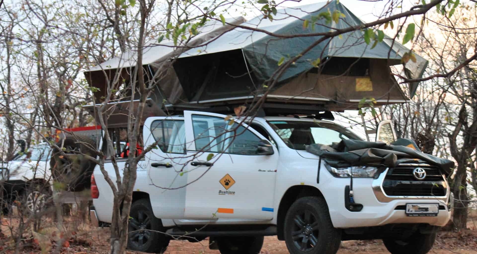 Toyota Hilux 4x4 2.4 Diesel Auto &mdash; 2-Sleeper